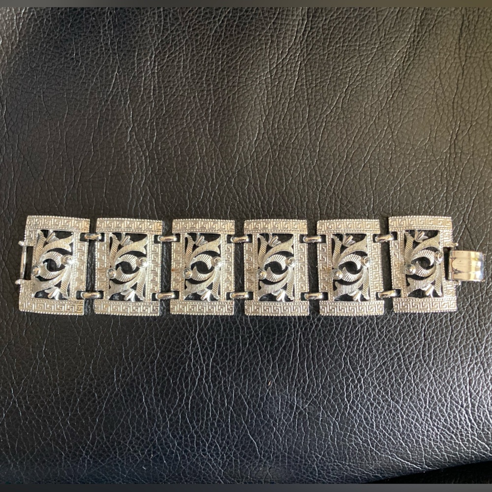 Silver-Tone Ornate Rectangular Hinged Floral Desi… - image 1